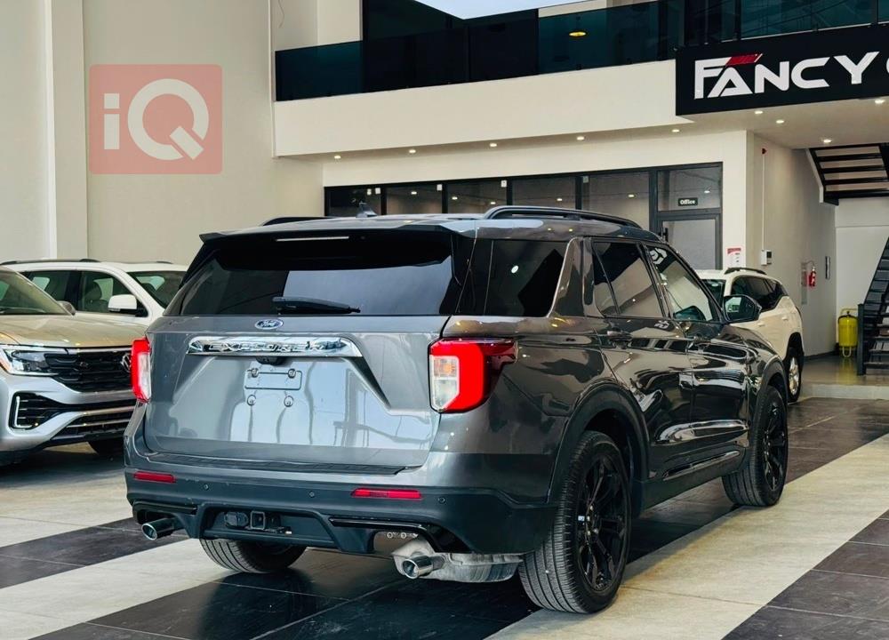 Ford Explorer